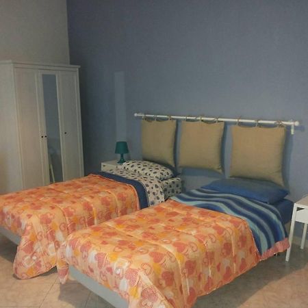 Antica Dimora Naples Bed and Breakfast Kamer foto