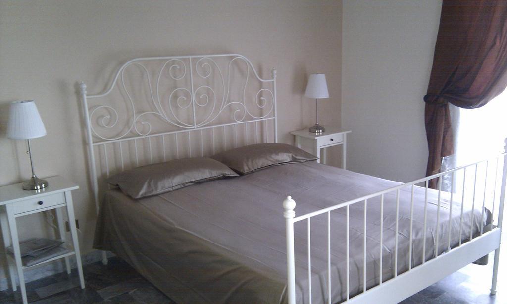 Antica Dimora Naples Bed and Breakfast Kamer foto